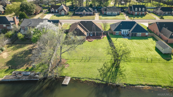 7460 Old Barn Road