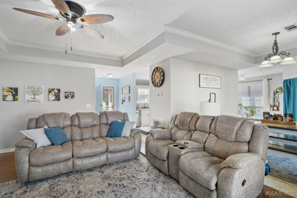 87 Meadow Oaks Court