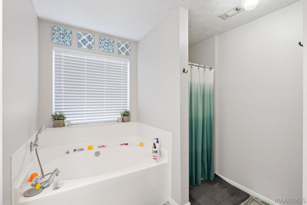 87 Meadow Oaks Court