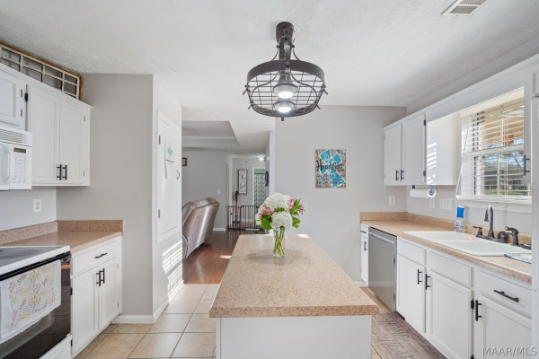 87 Meadow Oaks Court