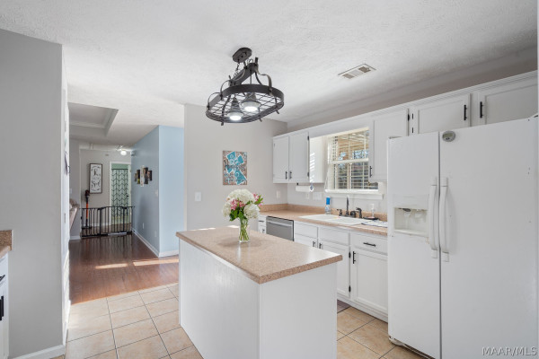 87 Meadow Oaks Court