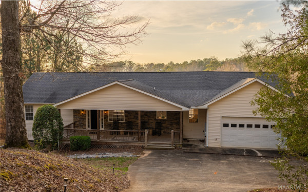 402 Cliffside Drive