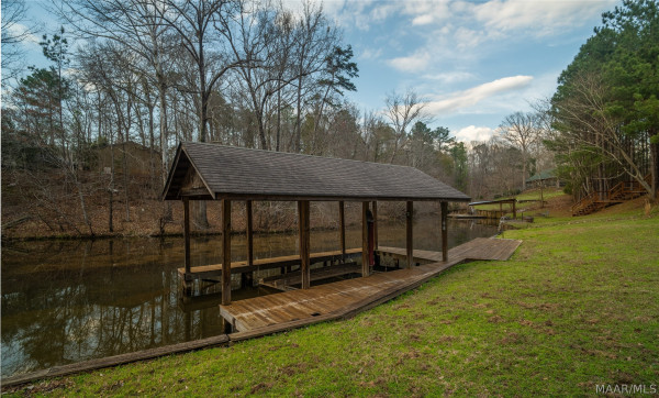 402 Cliffside Drive