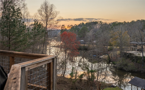 402 Cliffside Drive