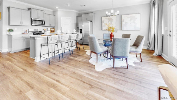 6502 Firefly Lane