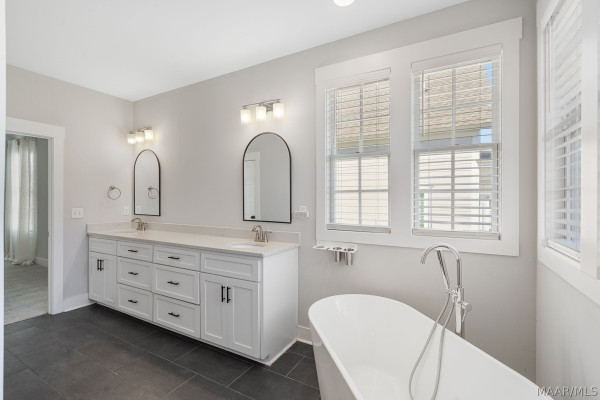 118 Forest Glen Drive