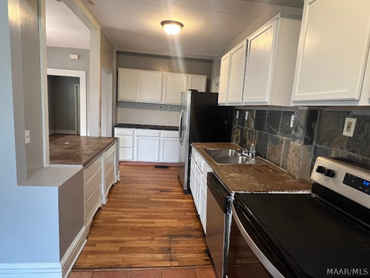 1818 ST CHARLES Avenue