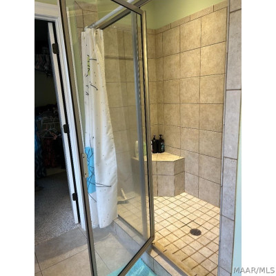 9172 THETFORD Way