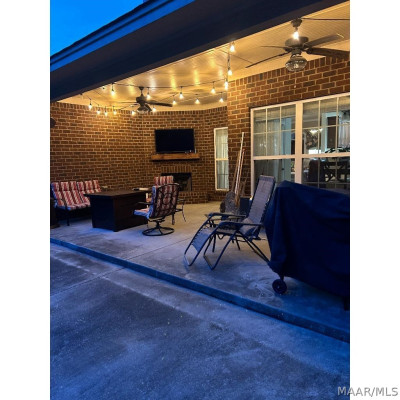 9172 THETFORD Way