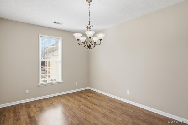 8349 Grayson Grove