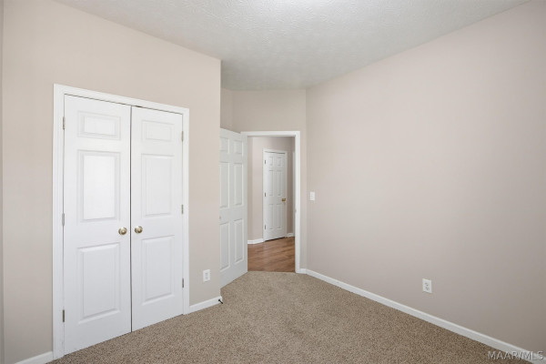 8349 Grayson Grove