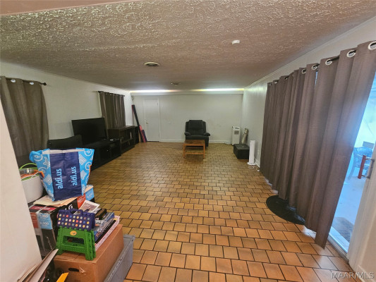 3006 Pelzer Avenue
