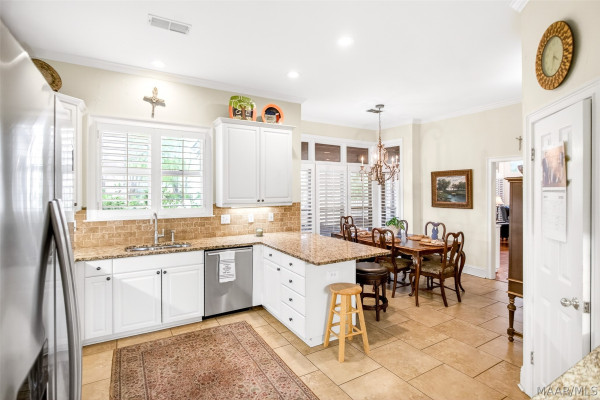 9846 Wynchase Circle