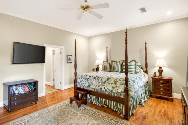 9846 Wynchase Circle