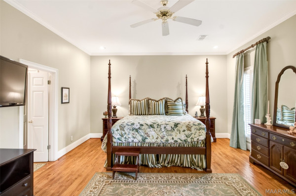 9846 Wynchase Circle