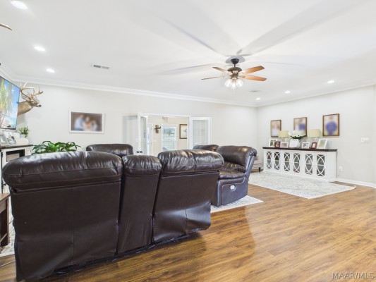 125 ASBURY Lane