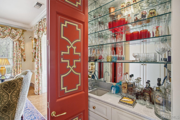 1841 Wentworth Drive