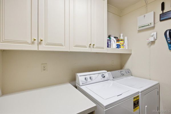 1841 Wentworth Drive