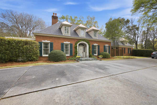 1841 Wentworth Drive