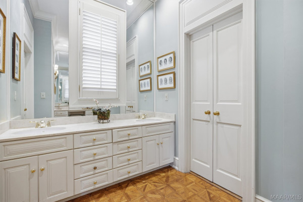 1841 Wentworth Drive