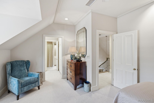 1841 Wentworth Drive