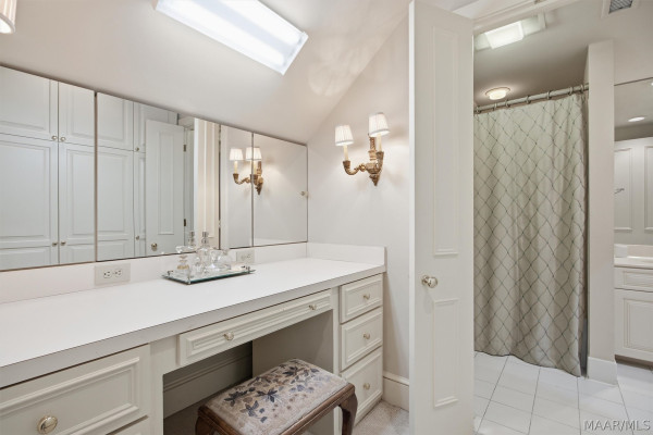 1841 Wentworth Drive