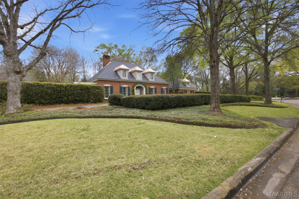 1841 Wentworth Drive