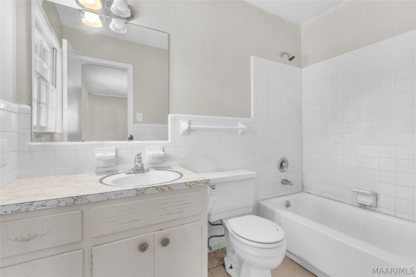 420 CAROL VILLA Drive