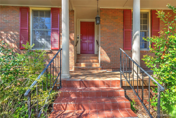 420 CAROL VILLA Drive