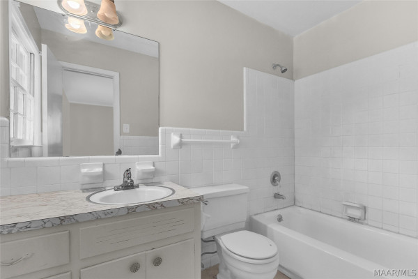 420 CAROL VILLA Drive