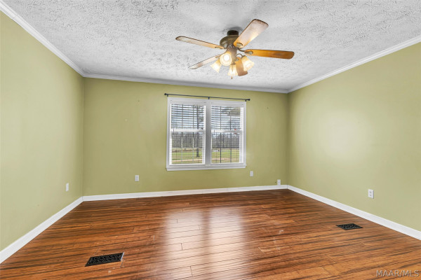 152 Creek View Drive