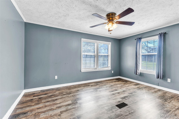 152 Creek View Drive