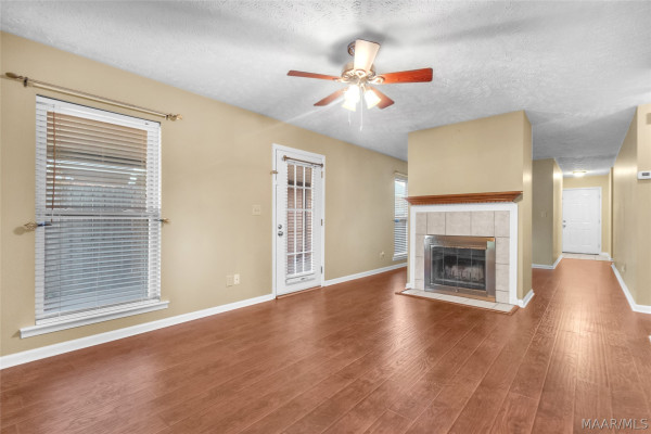 4317 Hillside Oaks Court