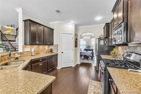 1349 Barrett Parkway