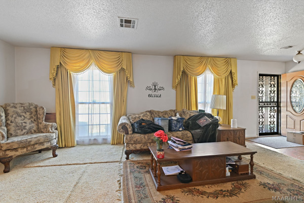 4323 Sunnybrook Drive