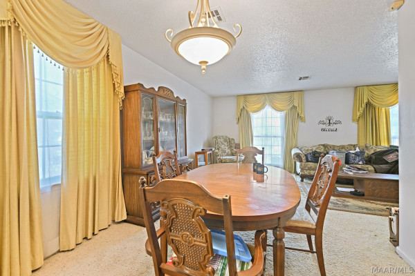 4323 Sunnybrook Drive