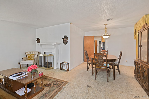 4323 Sunnybrook Drive