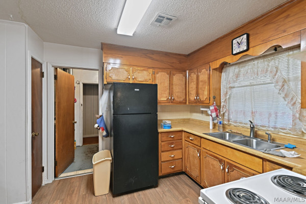 4323 Sunnybrook Drive