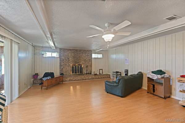 4323 Sunnybrook Drive