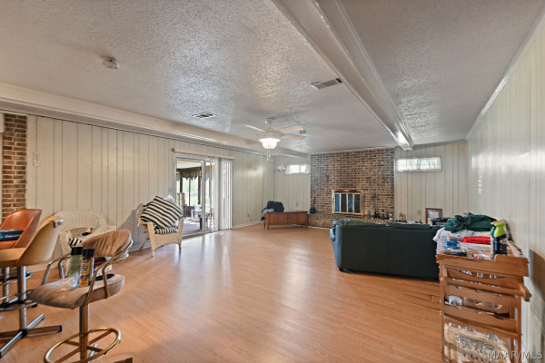 4323 Sunnybrook Drive