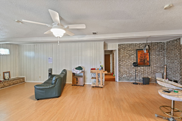 4323 Sunnybrook Drive