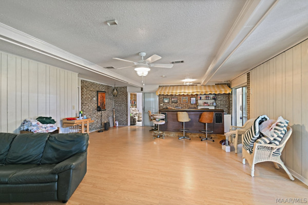 4323 Sunnybrook Drive