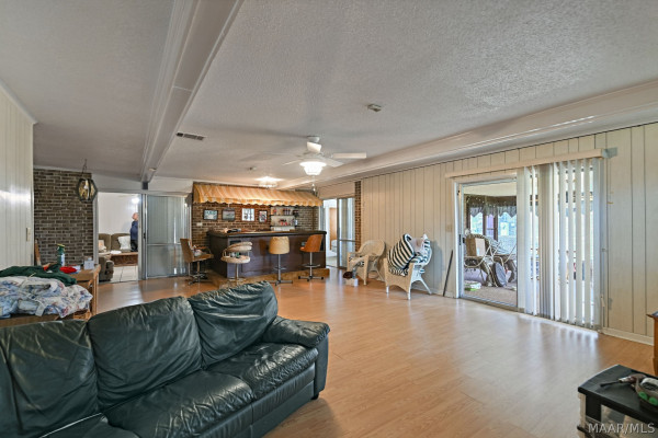 4323 Sunnybrook Drive