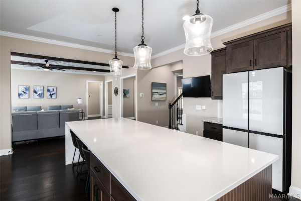 466 Sage Brook