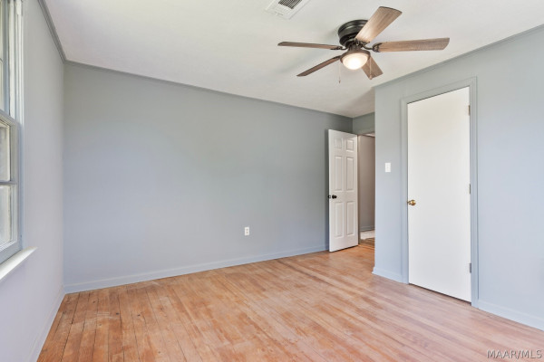 6101 Deatsville Highway