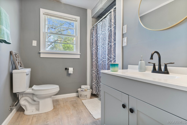 6101 Deatsville Highway