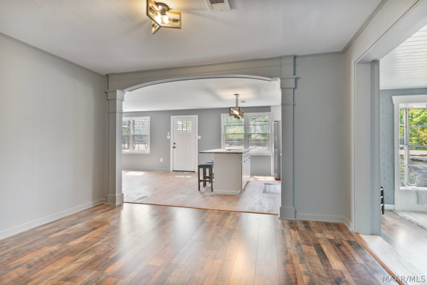 6101 Deatsville Highway