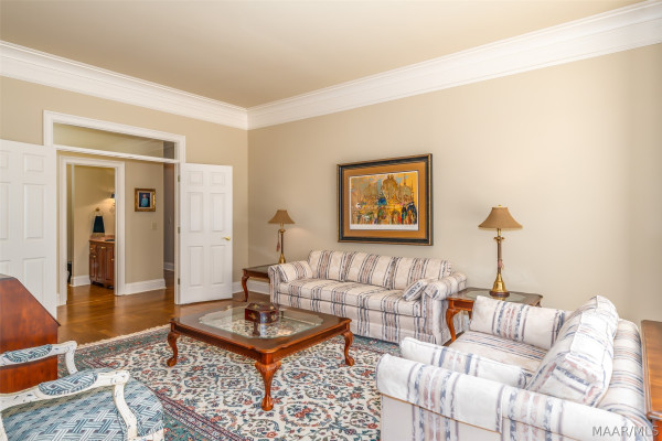 8024 WESTCHESTER Place