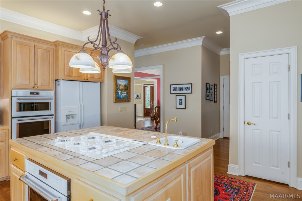 8024 WESTCHESTER Place