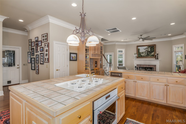 8024 WESTCHESTER Place